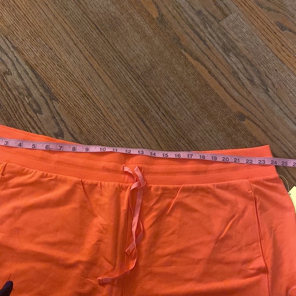 NWT orange all in motion sport bra - Picture 5 of 7